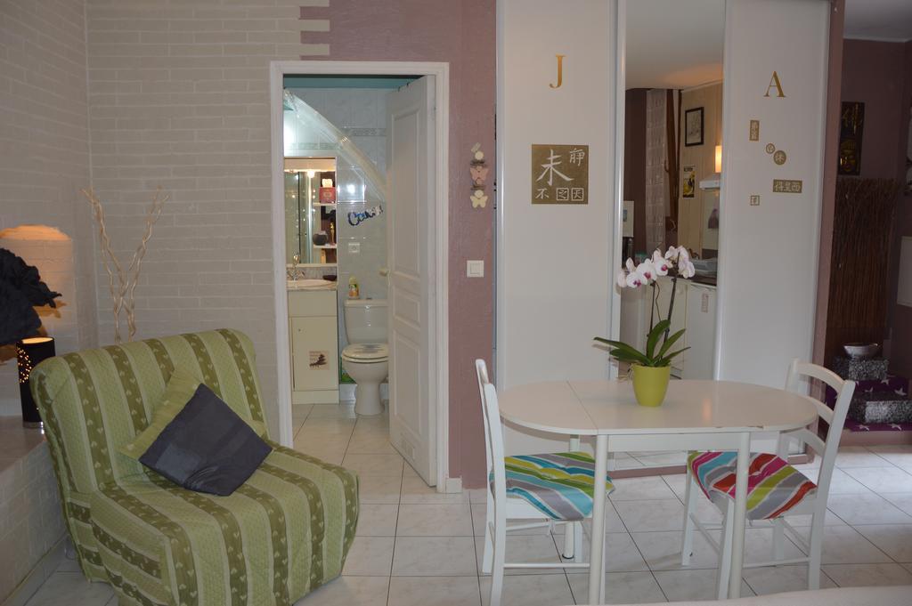 Le Campanin Apartment Menton Bagian luar foto