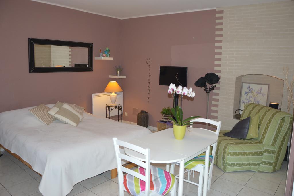 Le Campanin Apartment Menton Bagian luar foto